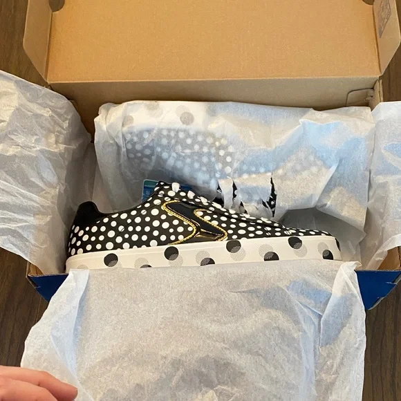 Skechers NIB - Eden Dots Galore Black and White Polka Dot Sneakers - Picture 9 of 11